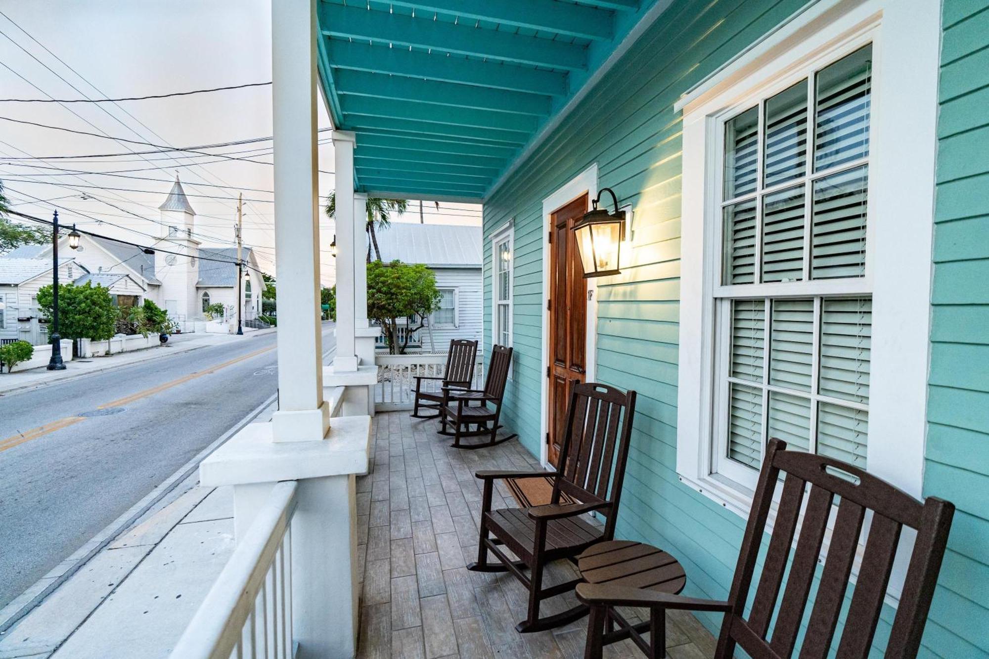 The Lighthouse Suites Key West Exterior photo