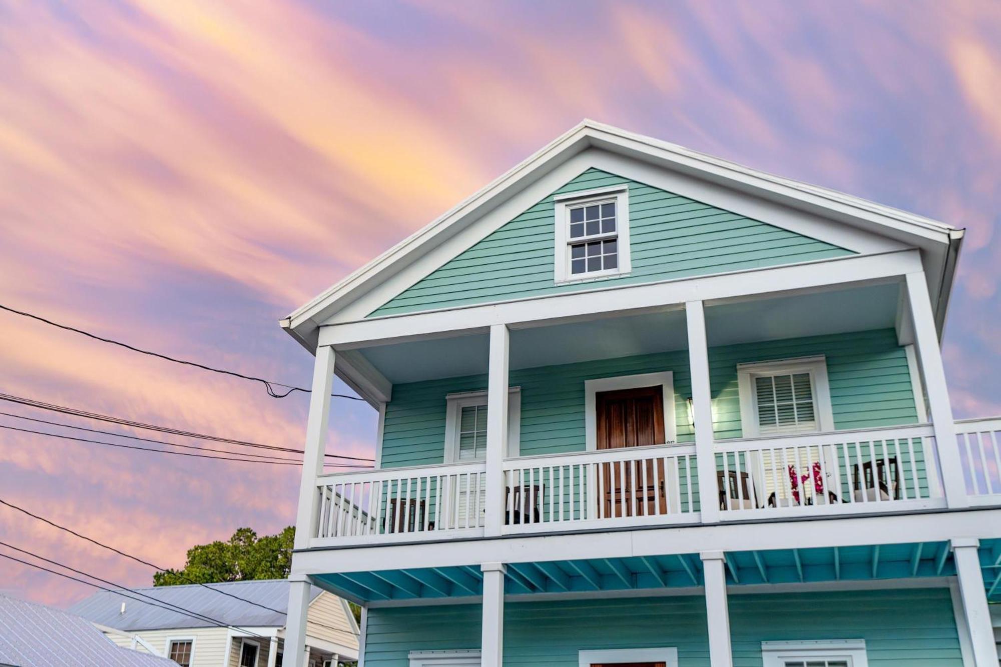 The Lighthouse Suites Key West Exterior photo